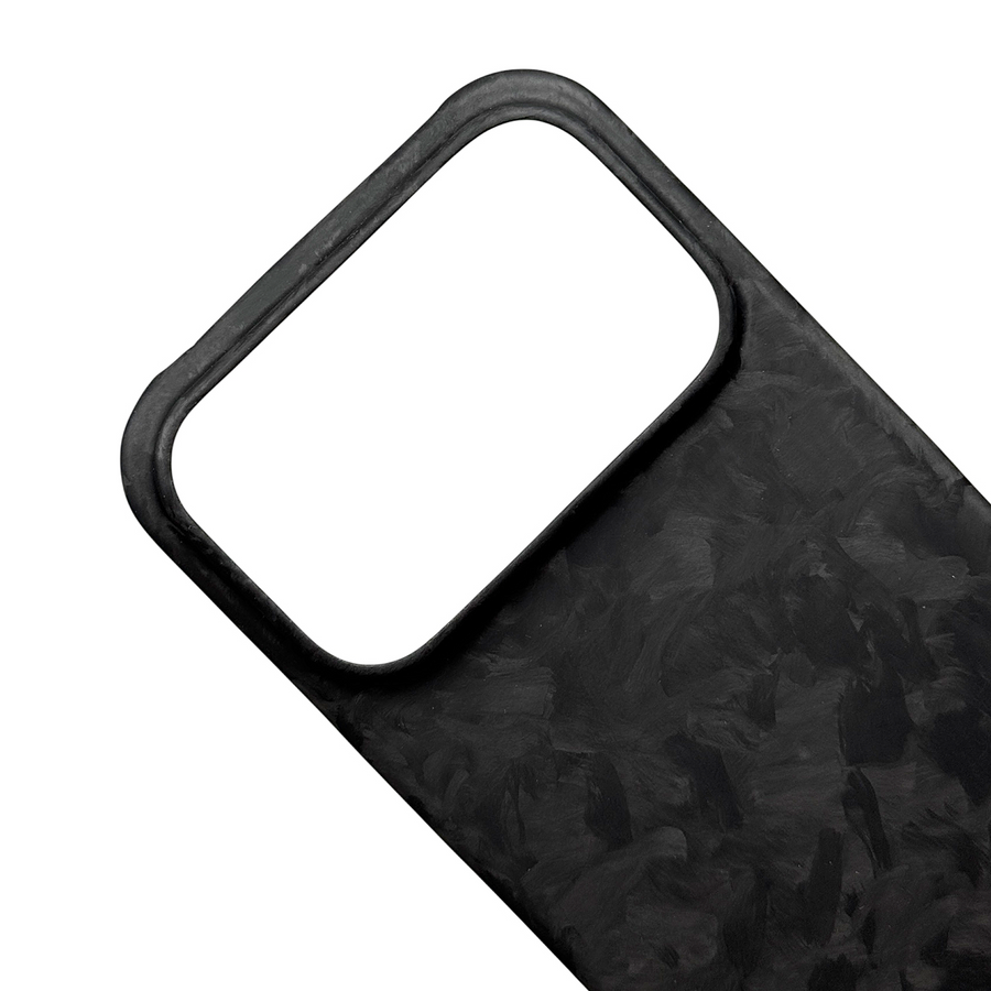 Карбоновый чехол Apple iPhone 17 Pro (Crater Forged)